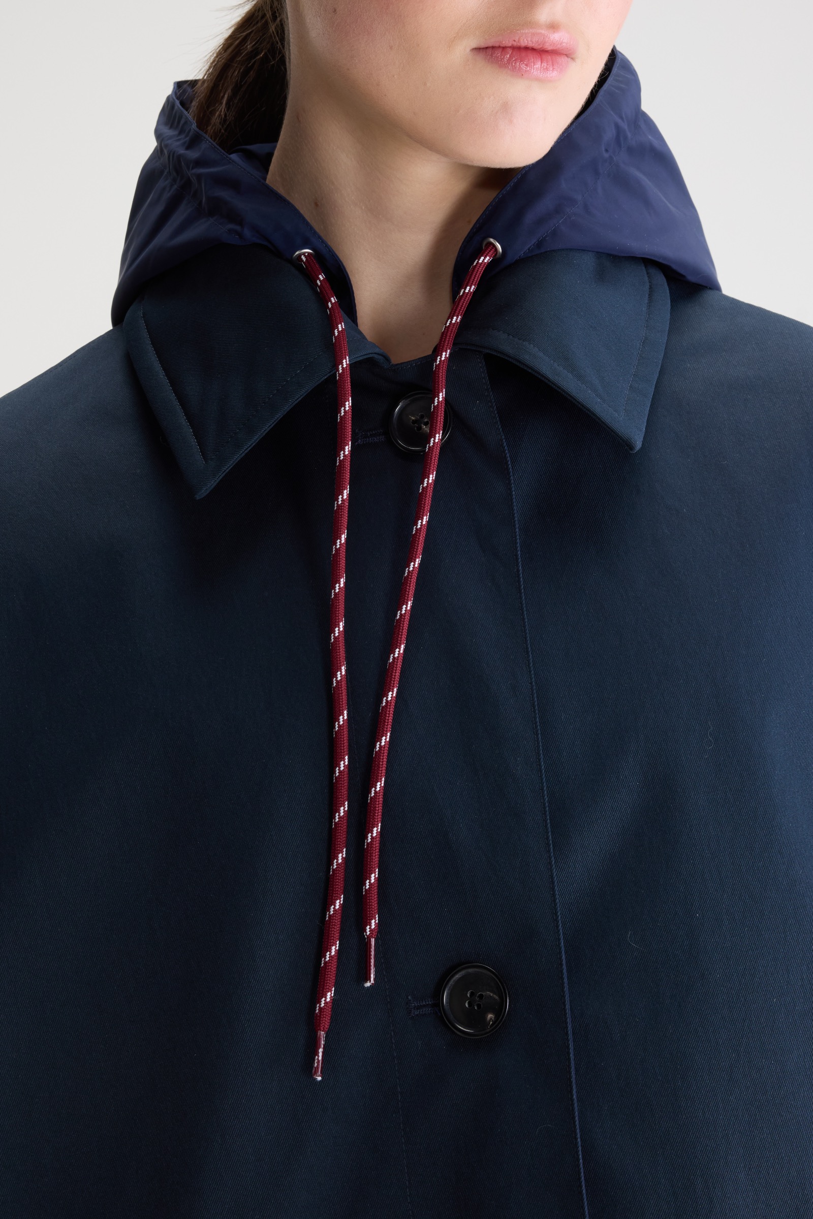 Hearty trench coat - Image 2